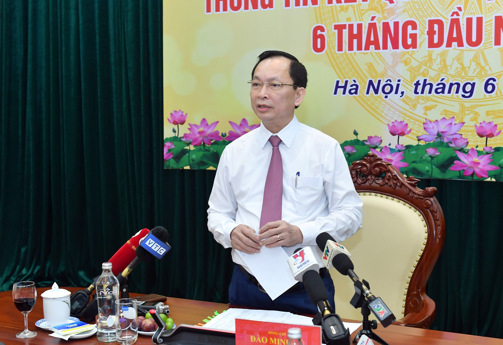 Ngân hàng đã 'thừa tiền', có doanh nghiệp còn muốn trả lại tiền vay