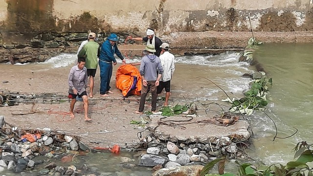 Tìm thấy thi thể hai mẹ con bị lũ cuốn ở Sơn La