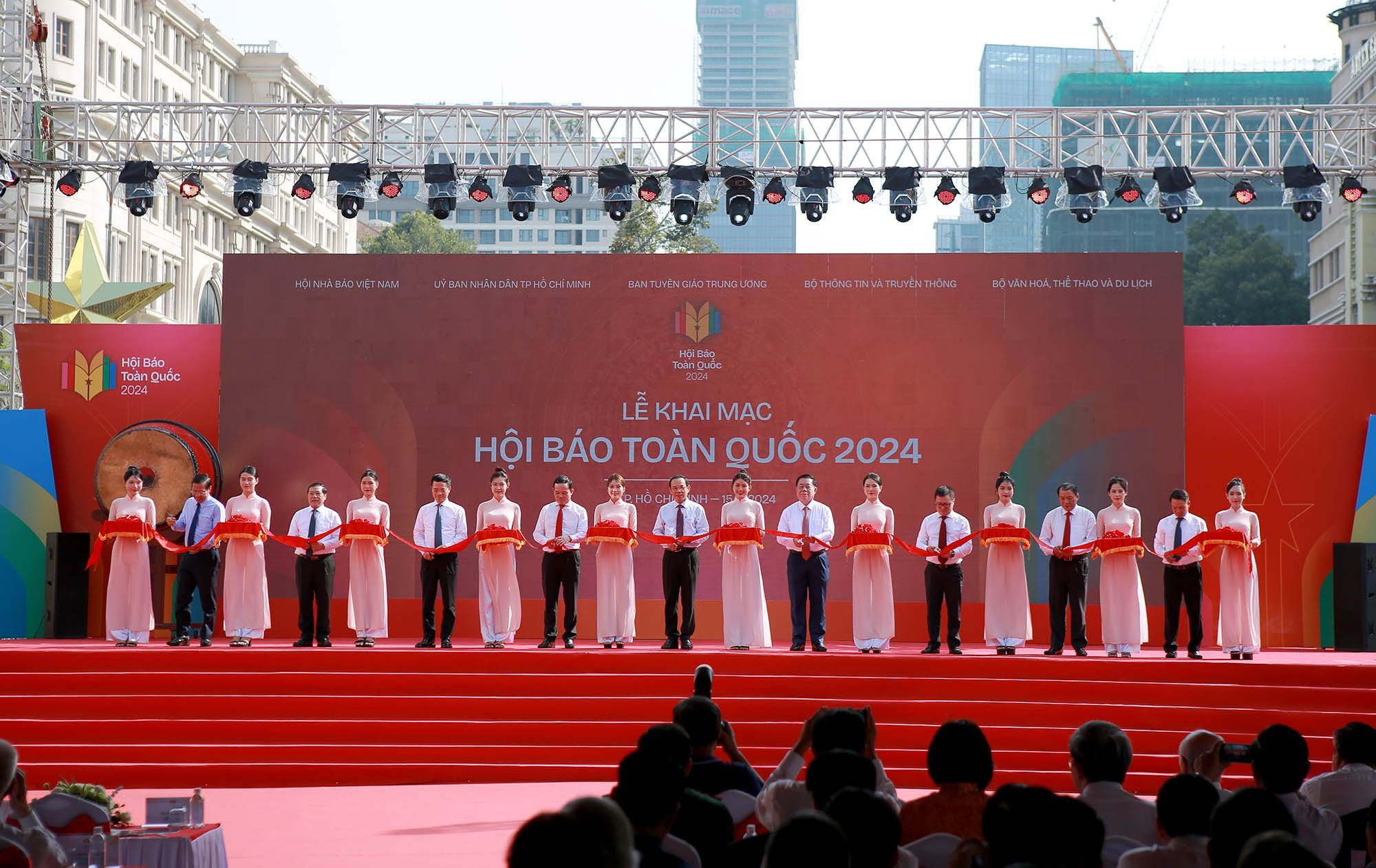 Khai mạc Hội Báo toàn quốc 2024: Tôn vinh thành tựu to lớn và sự phát triển của báo chí Việt Nam