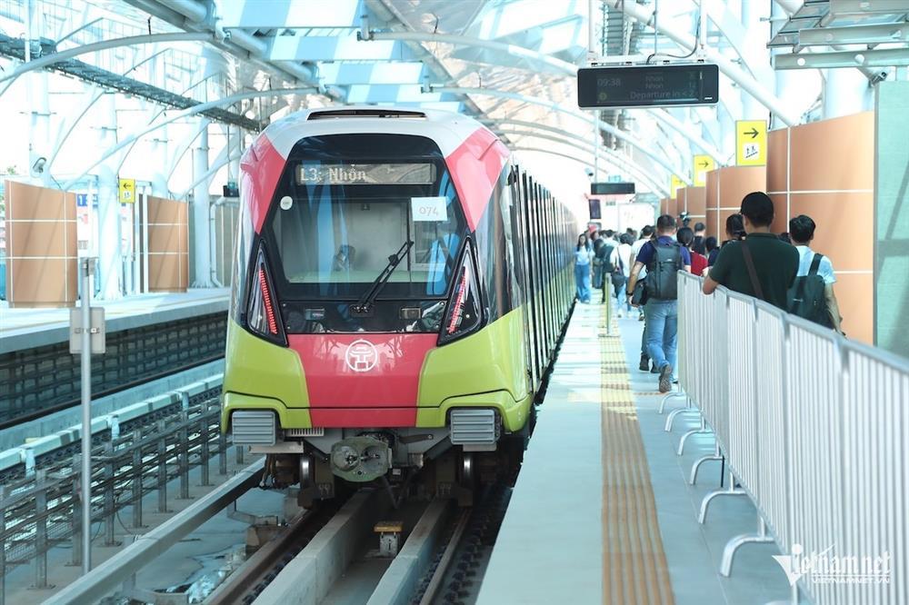 Hơn 35 nghìn hành khách trải nghiệm metro Nhổn